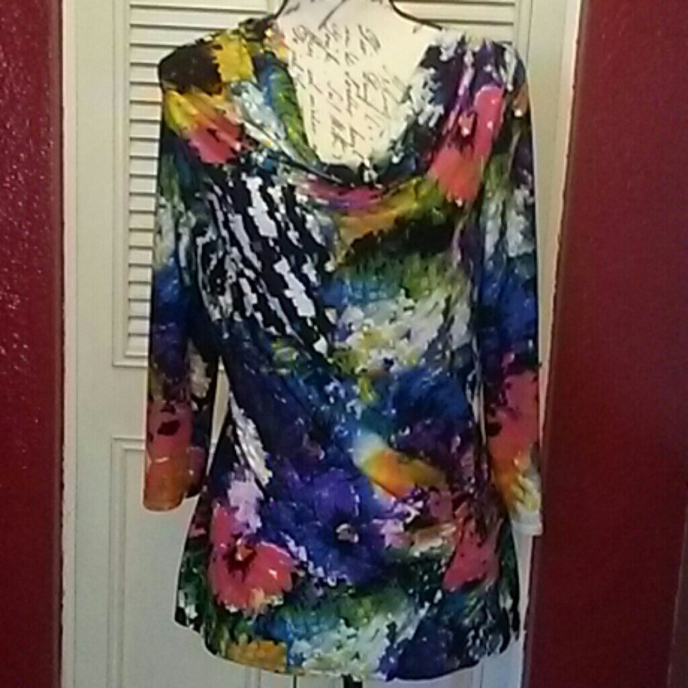 Floral print, colorful stretch blouse